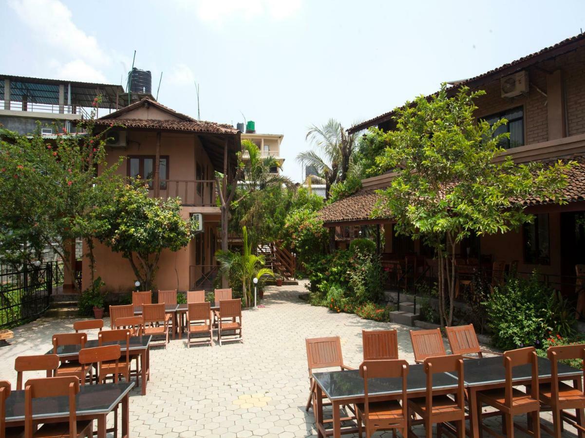 סאורהה Spot On 486 Hotel Holy Lodge מראה חיצוני תמונה